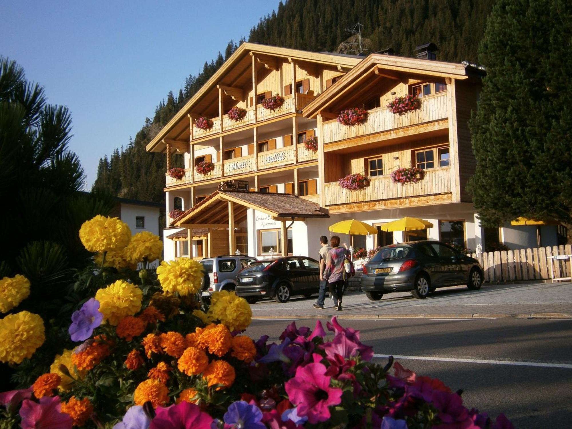 Monti Pallidi B&B Apartments Corvara In Badia Luaran gambar