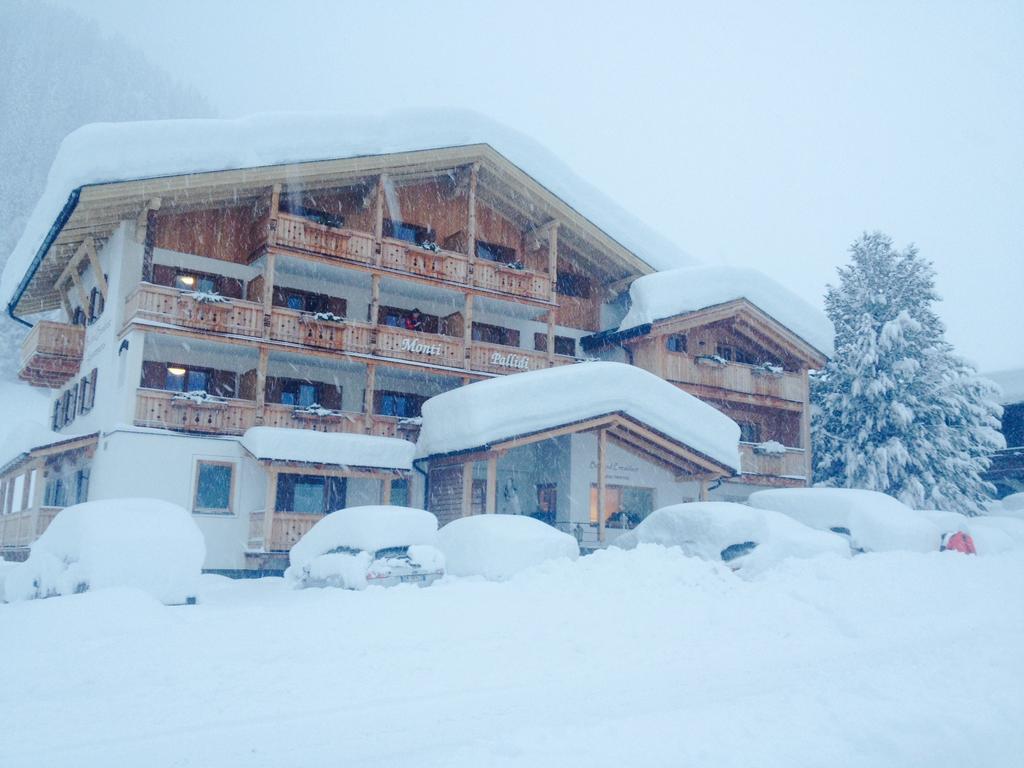 Monti Pallidi B&B Apartments Corvara In Badia Luaran gambar
